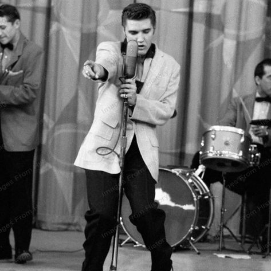 Elvis Presley – A Little Less Conversation